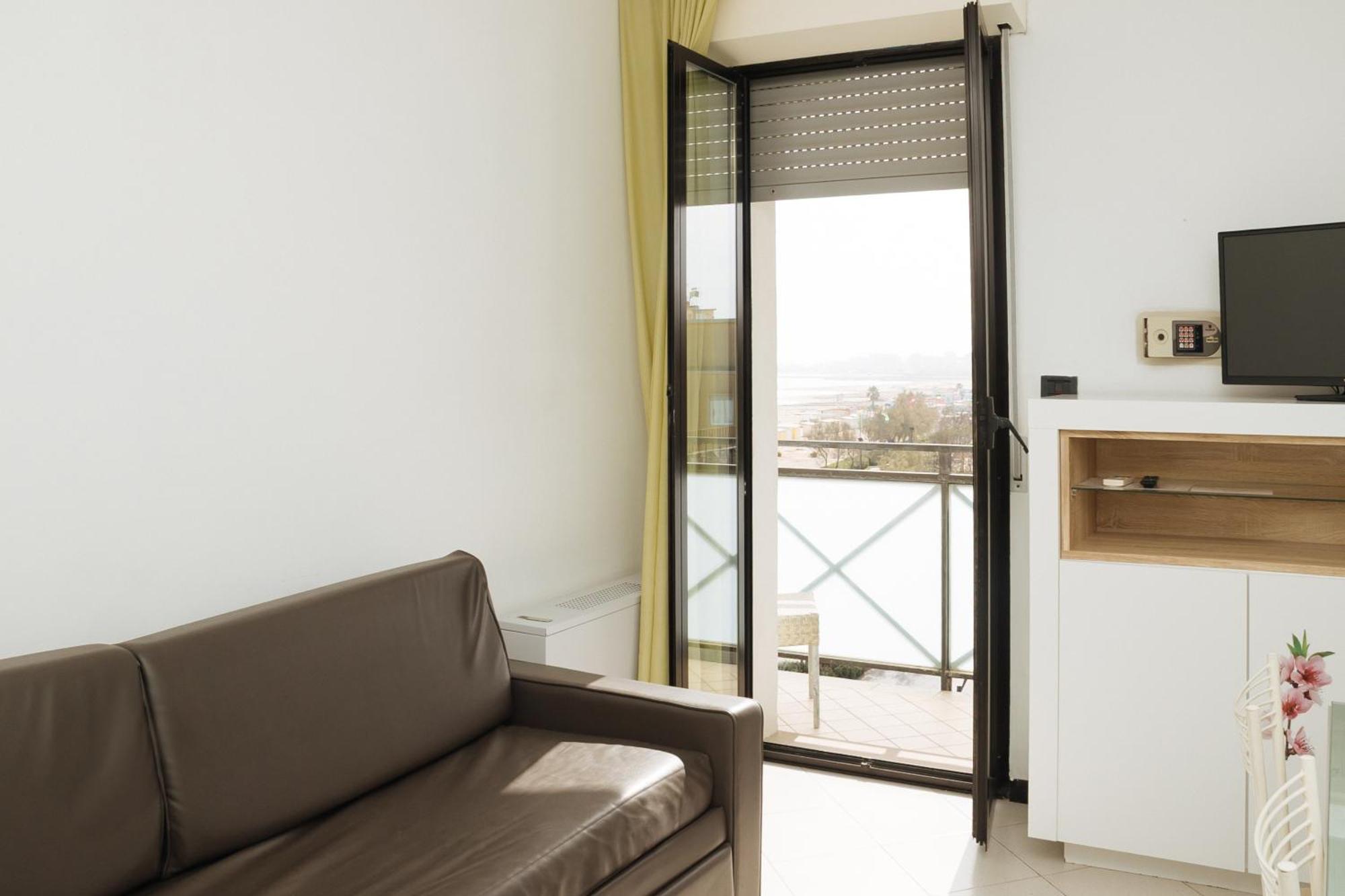 Gabbiano Apartments Ρίμινι Εξωτερικό φωτογραφία
